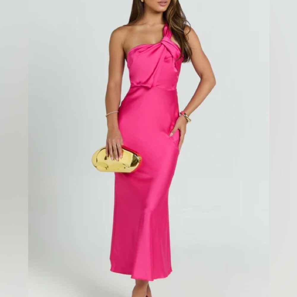Showpo Vibrant Pink One-Shoulder Dress